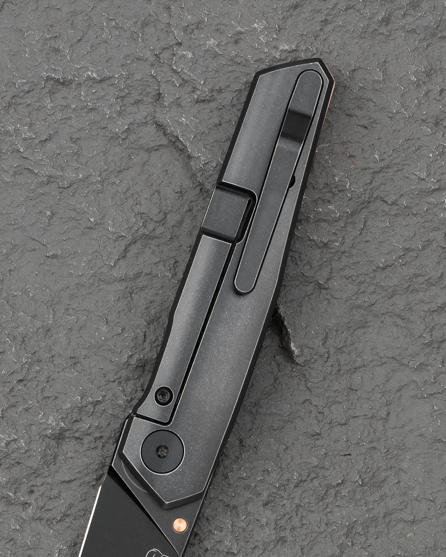 Bestech VK-KUZE BT2504C MagnaCut Blade Titanium Handle Frame Lock Folding Knife