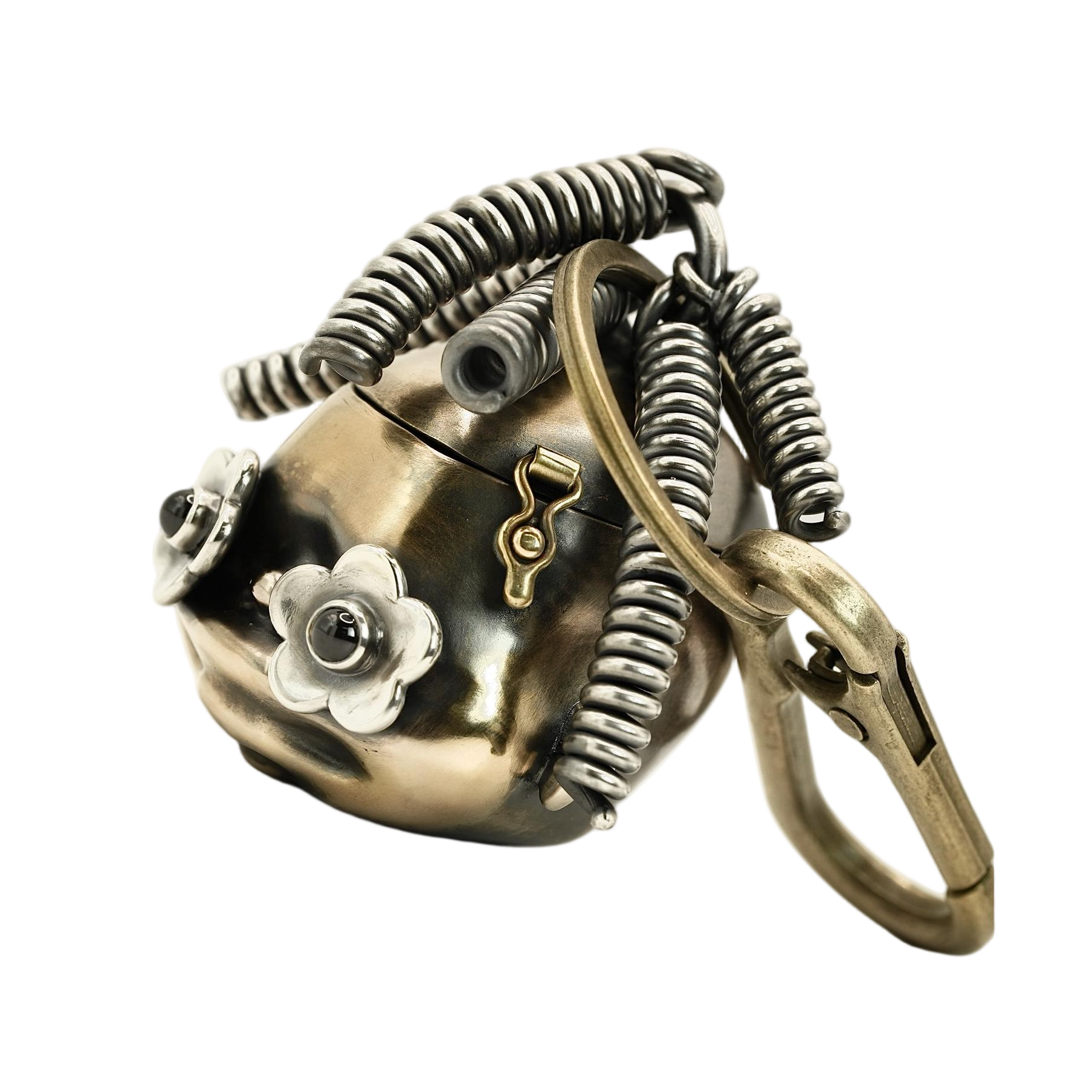 BeanArtMetal Doll-shaped jewelry box medicine box Handmake Brass Silver stainless steel Metal