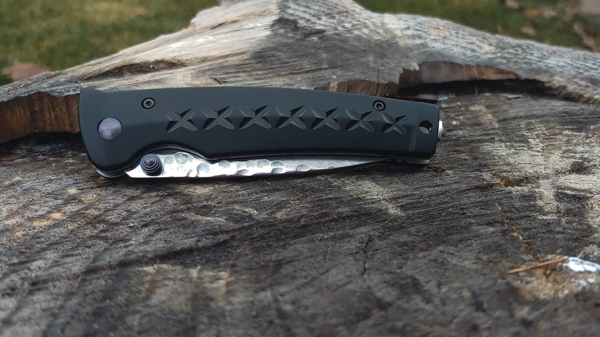 Mcusta MC-0161D Fusion VG-10 Core Damascus Blade Black Aluminum Handle Liner Lock Folding Knife