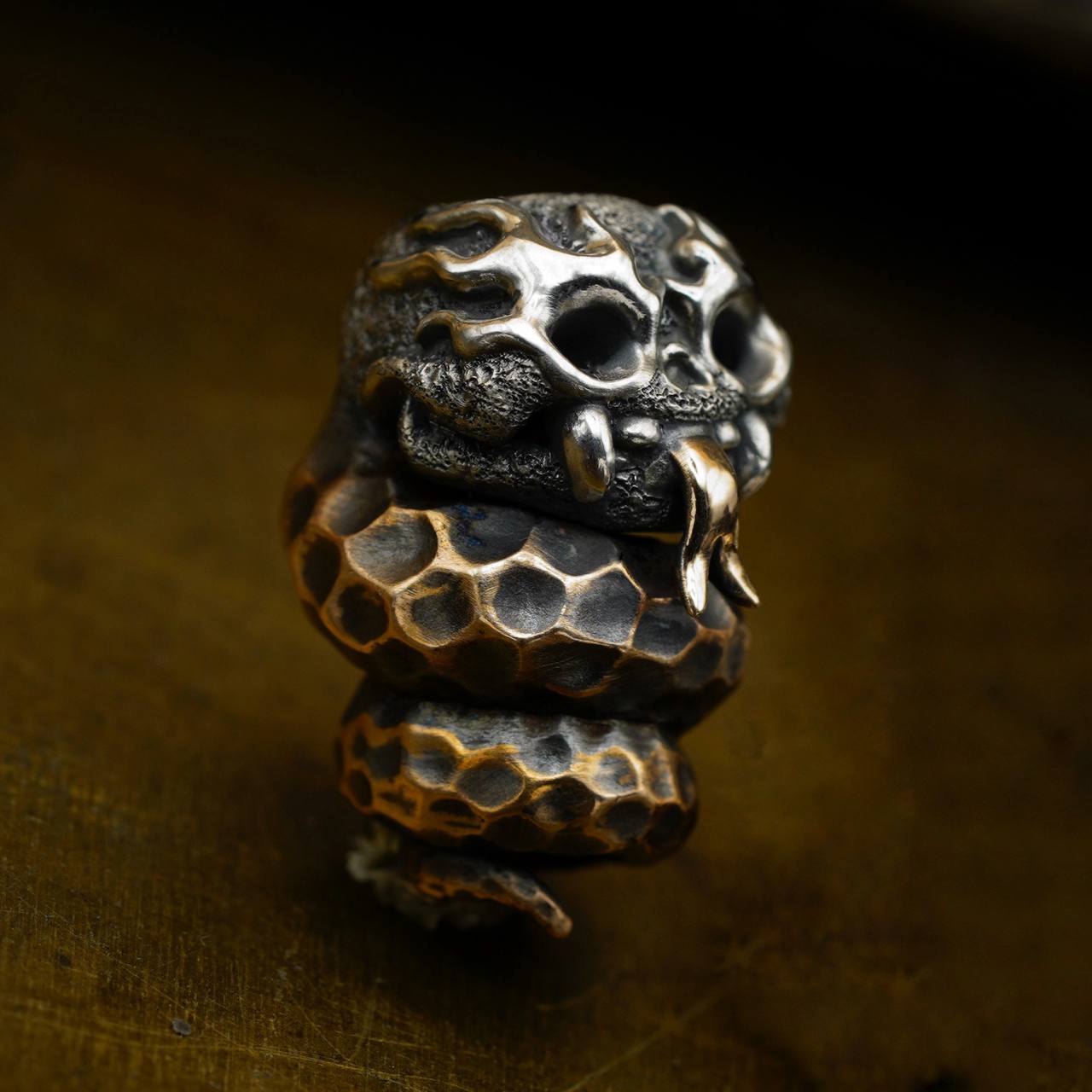 Phase Objects Snake Bead Paracord Knife Lanyard Bead