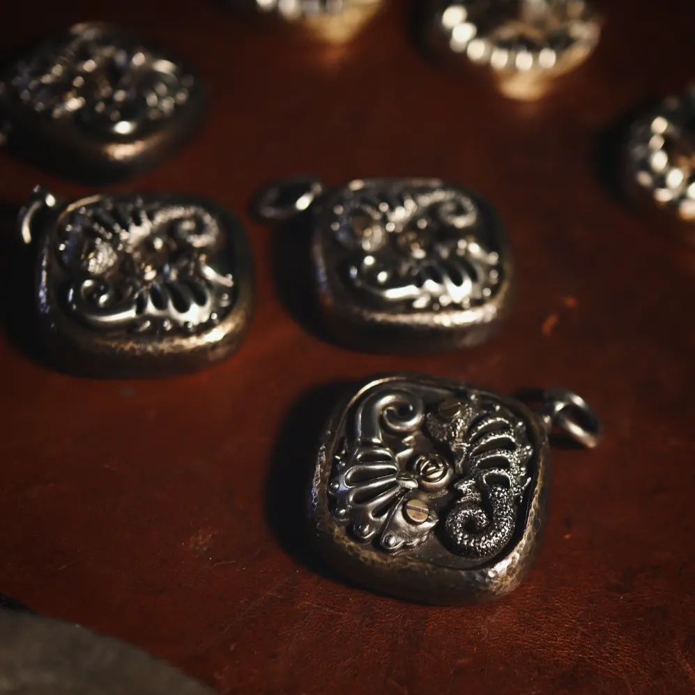 Phase objects Chameleons WorryStone Customized Bottle Opener