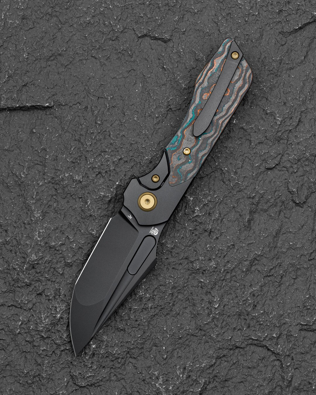 Bestech Dactyl BT2608E Magnacut Blade Titanium with Carbon Fiber Handle Bolster Frame Lock Folding Knife