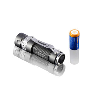 Jetbeam RRT01 Raptor Rechargeable Tactical Flashlight 950 Lumen LED Torch with Battery
