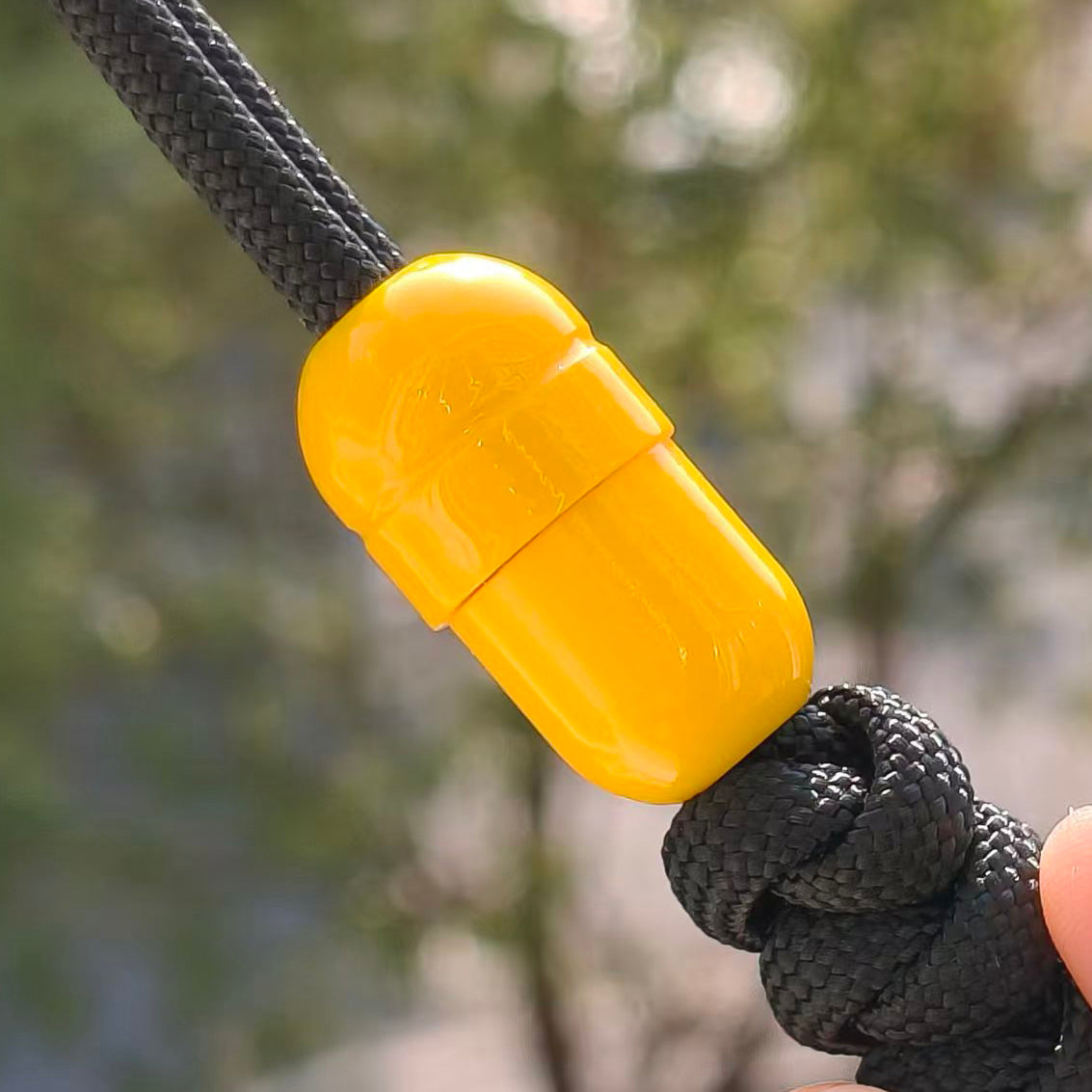 SnakeSword Capsule Resin Lanyard Beads Yellow Knife Lanyard Beads  3 PCS