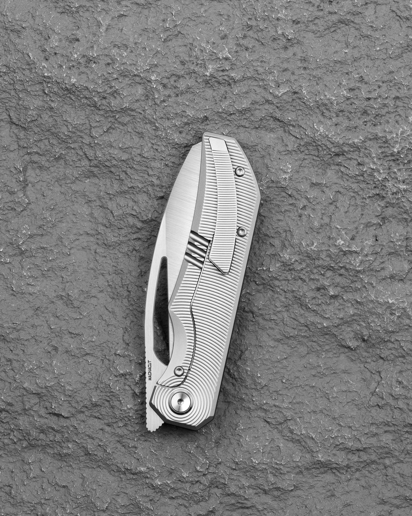 Bestech Taipan BT2503C MagnaCut Blade Titanium Handle Frame Lock Folding Knife