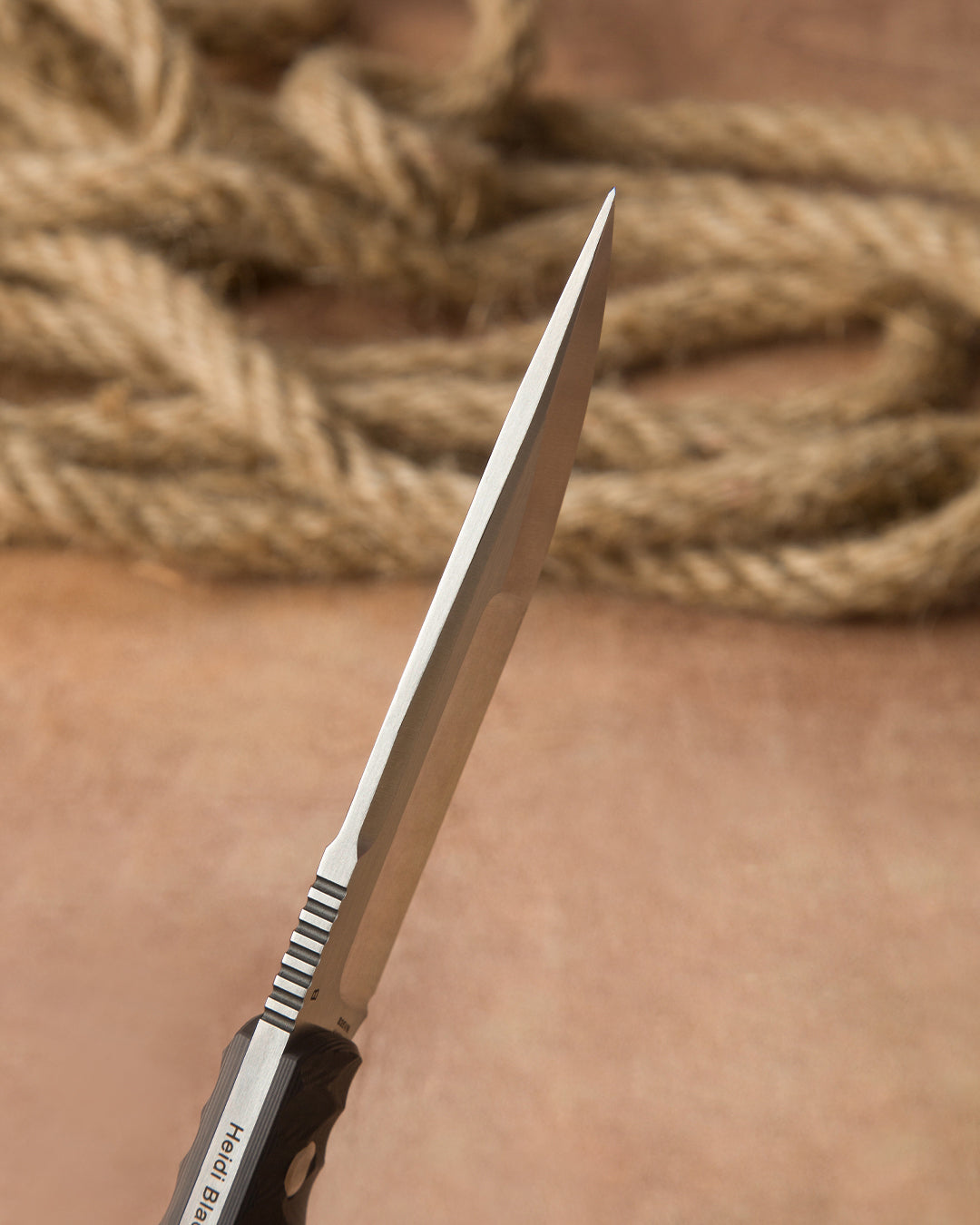 Bestech HEIDI BLACKSMITH#2 BFK04A CPM-S35VN Blade Carbon Fiber Handle Fixed Blade Knife