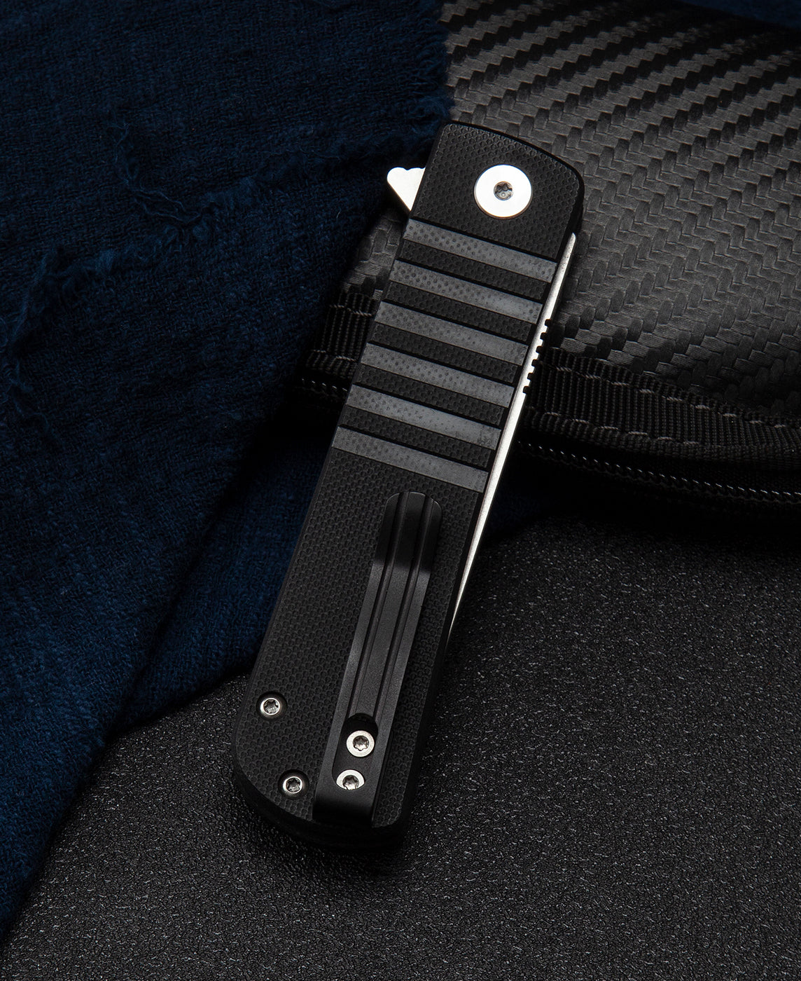 Bestech Titan BG49A-1 D2 Blade Black G10 Handle Liner Lock Folding Knife