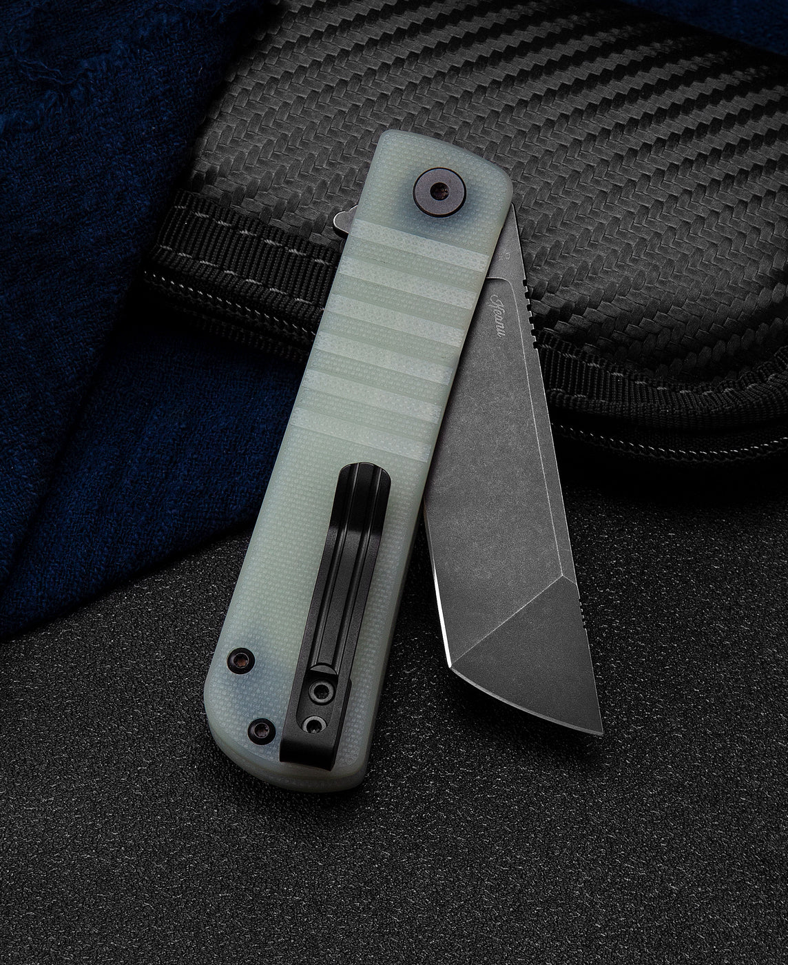 Bestech Titan BG49A-4 D2 Blade Jade G10 Handle Liner Lock Folding Knife