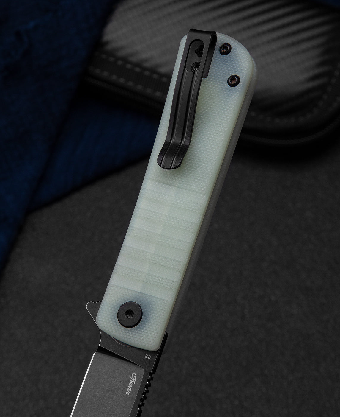 Bestech Titan BG49A-4 D2 Blade Jade G10 Handle Liner Lock Folding Knife