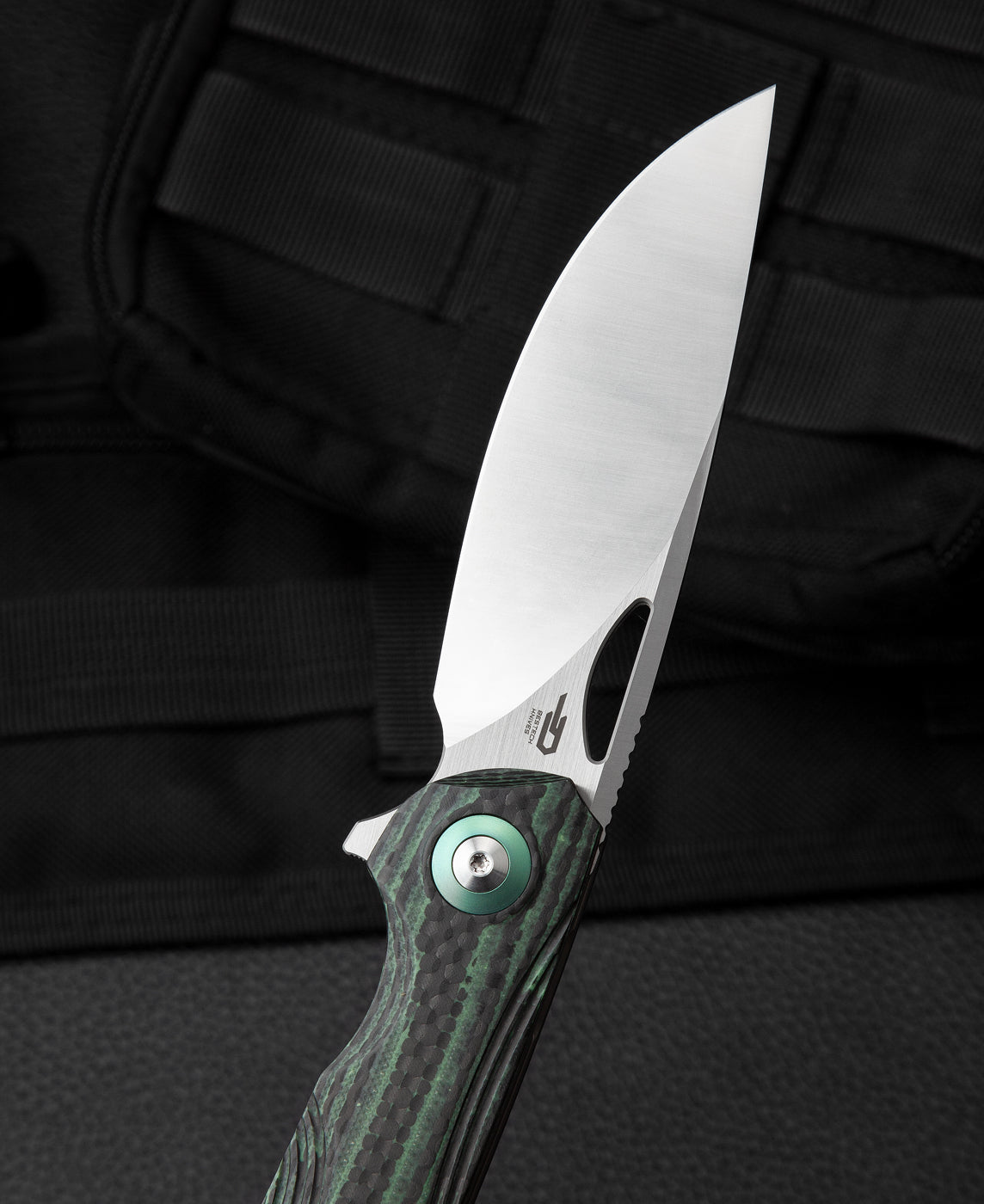 Bestech Falko BL01C 154CM Blade Carbon Fiber and G10 Handle Liner Lock Folding Knife