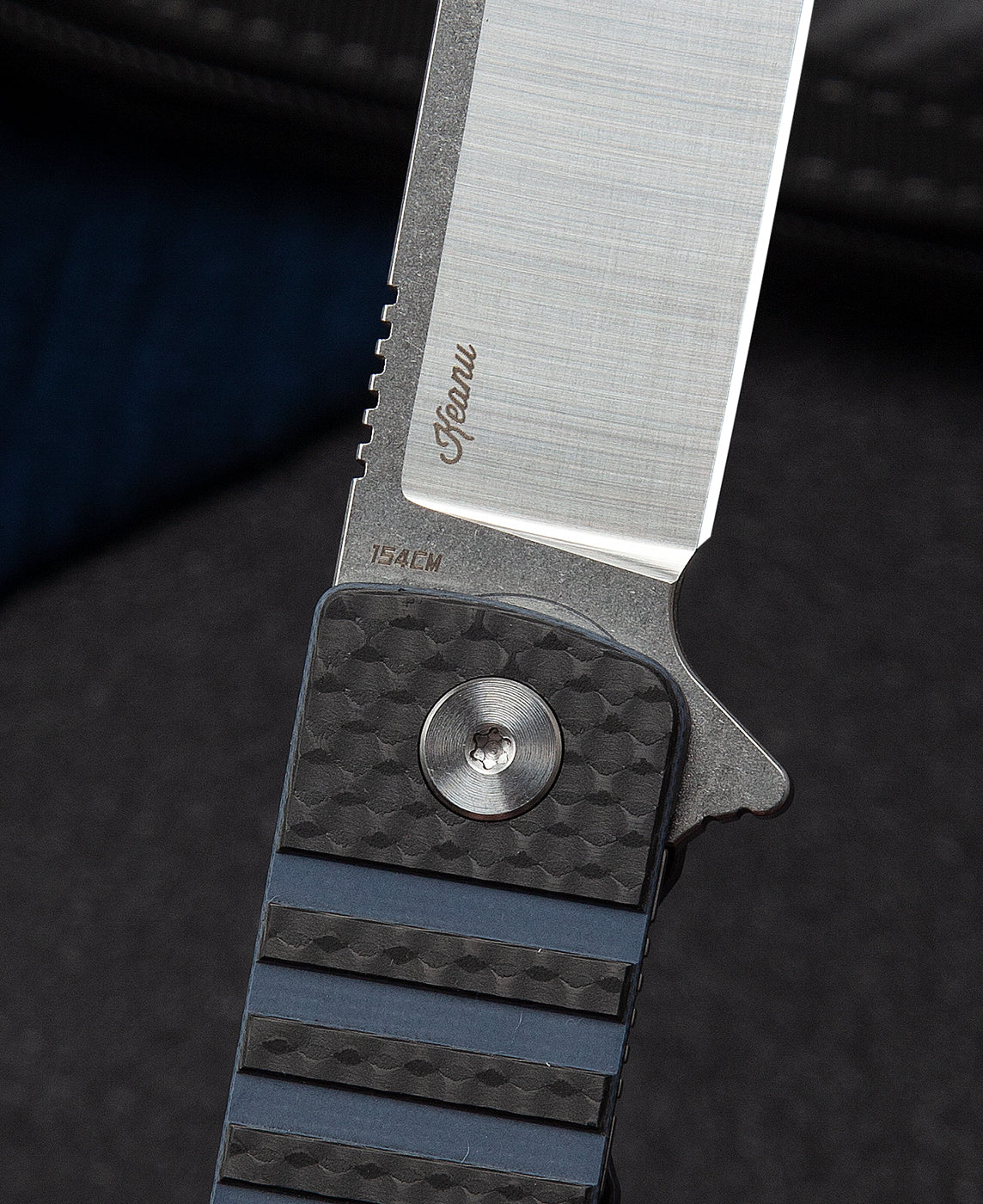 Bestech Titan BL04B 154CM Blade Carbon Fiber and G10 Handle Liner Lock Folding Knife