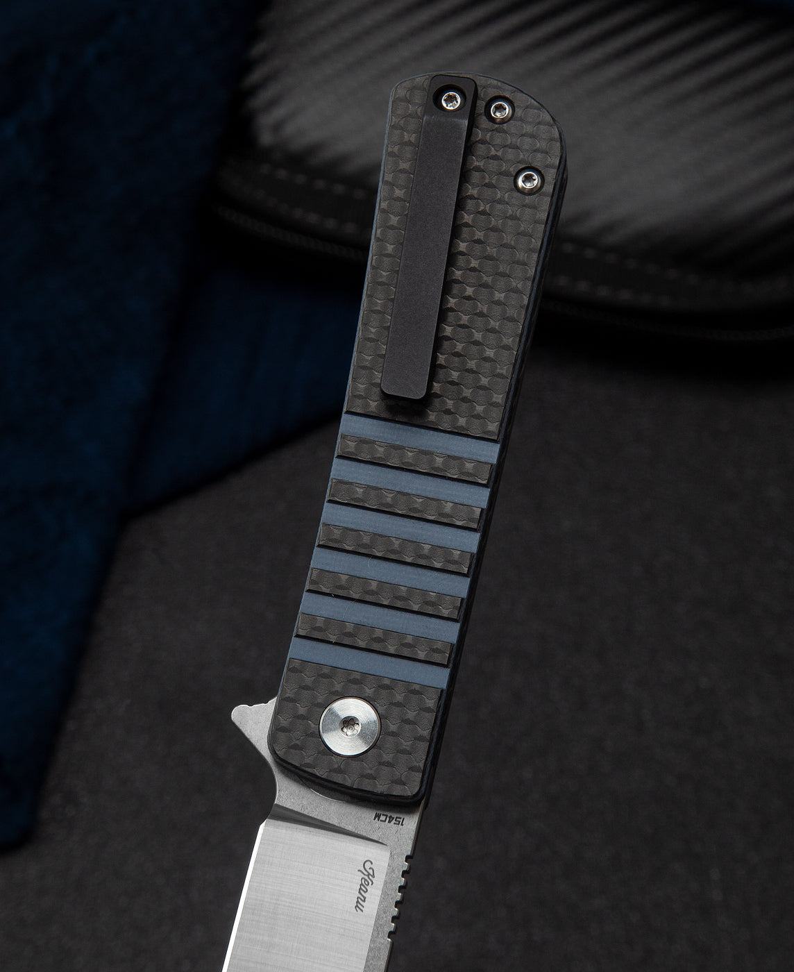 Bestech Titan BL04B 154CM Blade Carbon Fiber and G10 Handle Liner Lock Folding Knife