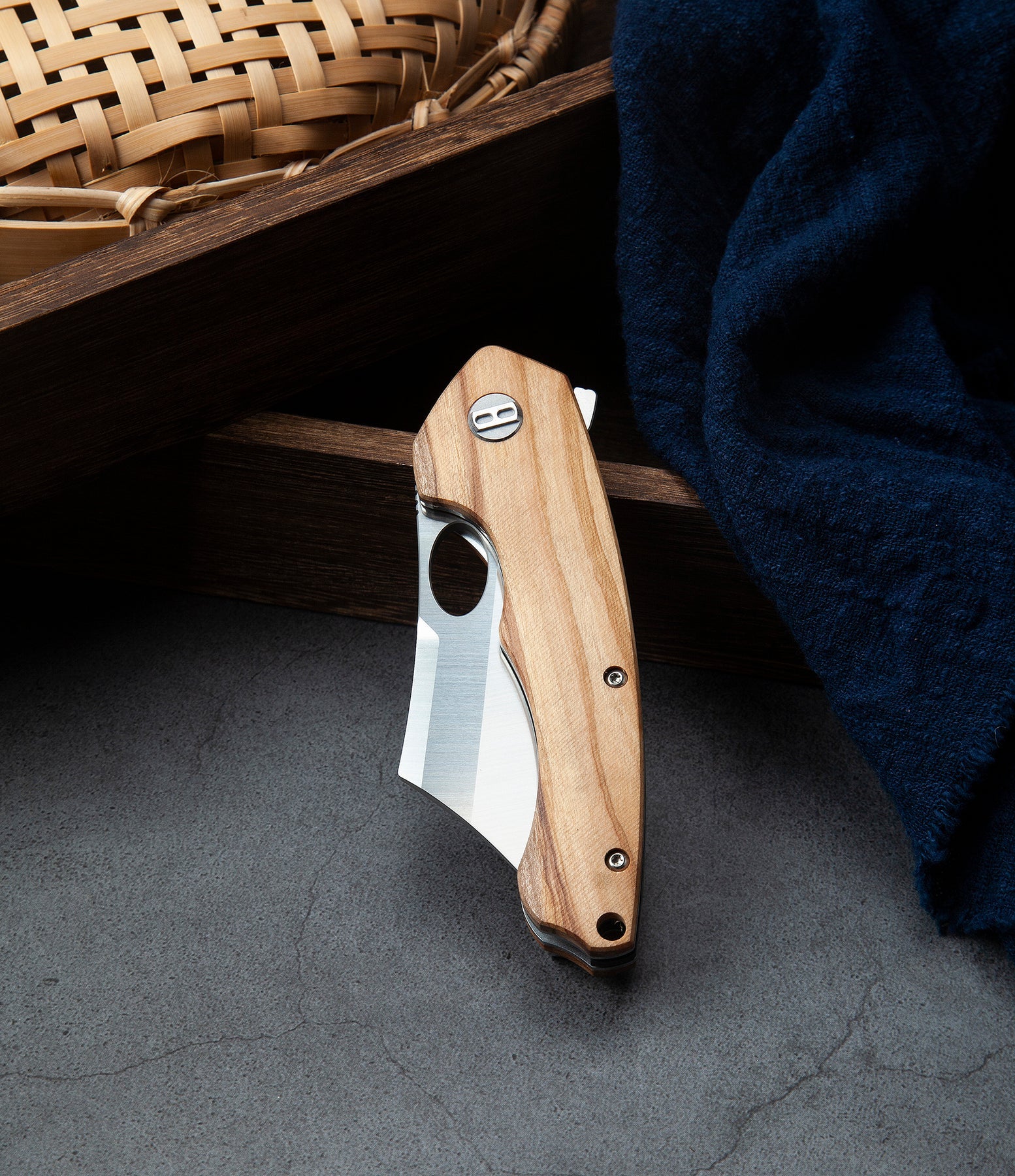 Bestech Skirmish BL06B 154CM Blade Olivewood Handle Liner Lock Folding Knife