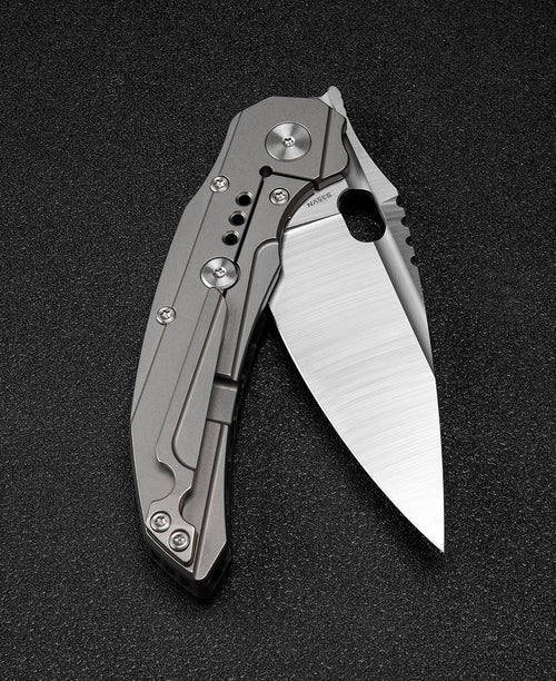 Bestech Exploit BT2005E CPM-S35VN Blade Titanium+Carbon Fiber Handle Frame Lock Folding Knife