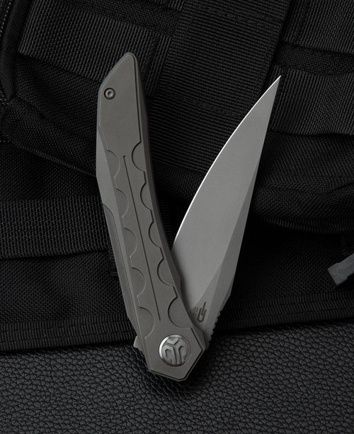 Bestech Samari BT2009A M390 Blade Titanium Handle Frame Lock Folding Knife