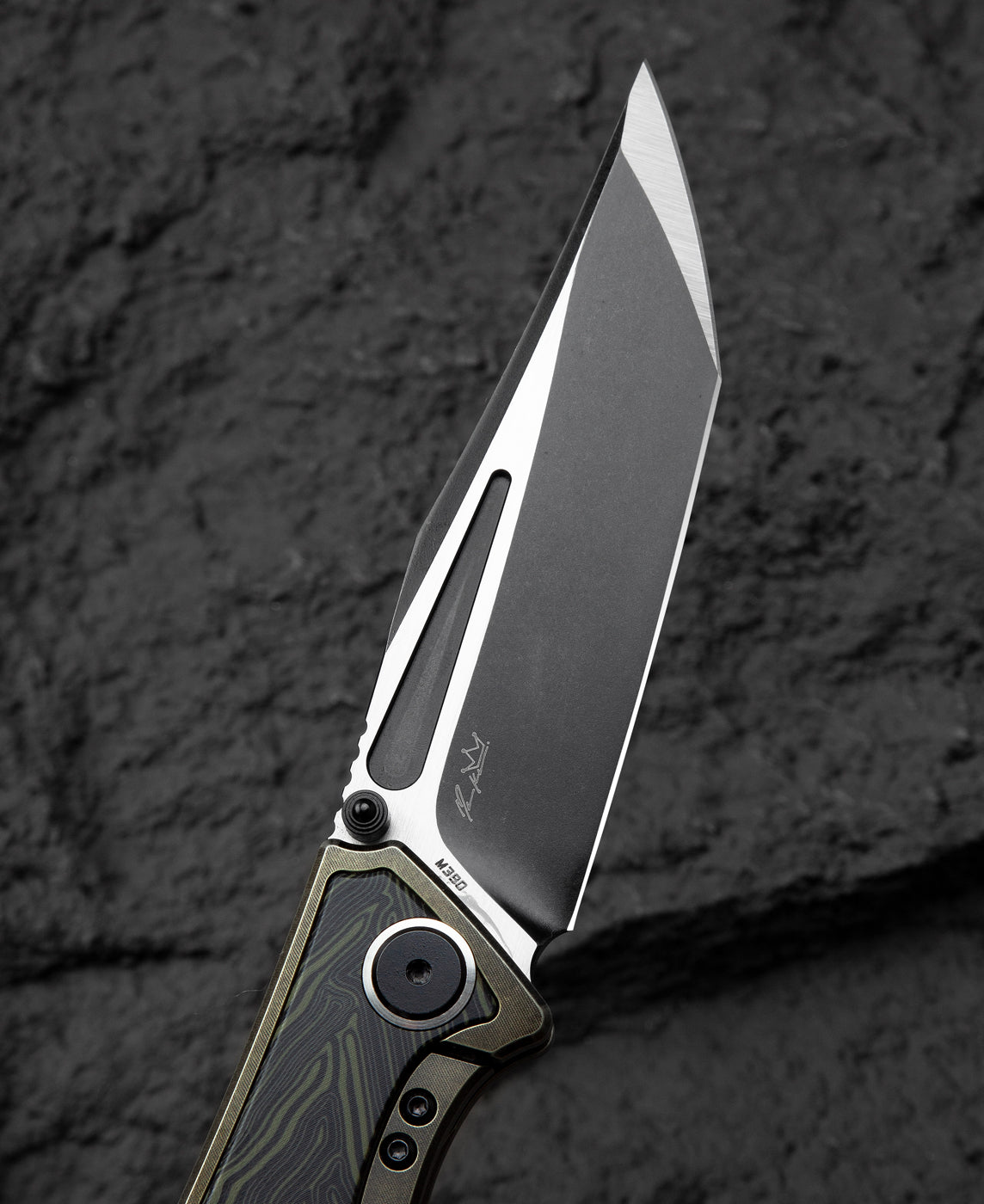 Bestech Togatta BT2102E M390 Blade Titanium+G10 Inlay Handle Frame Lock Folding Knife
