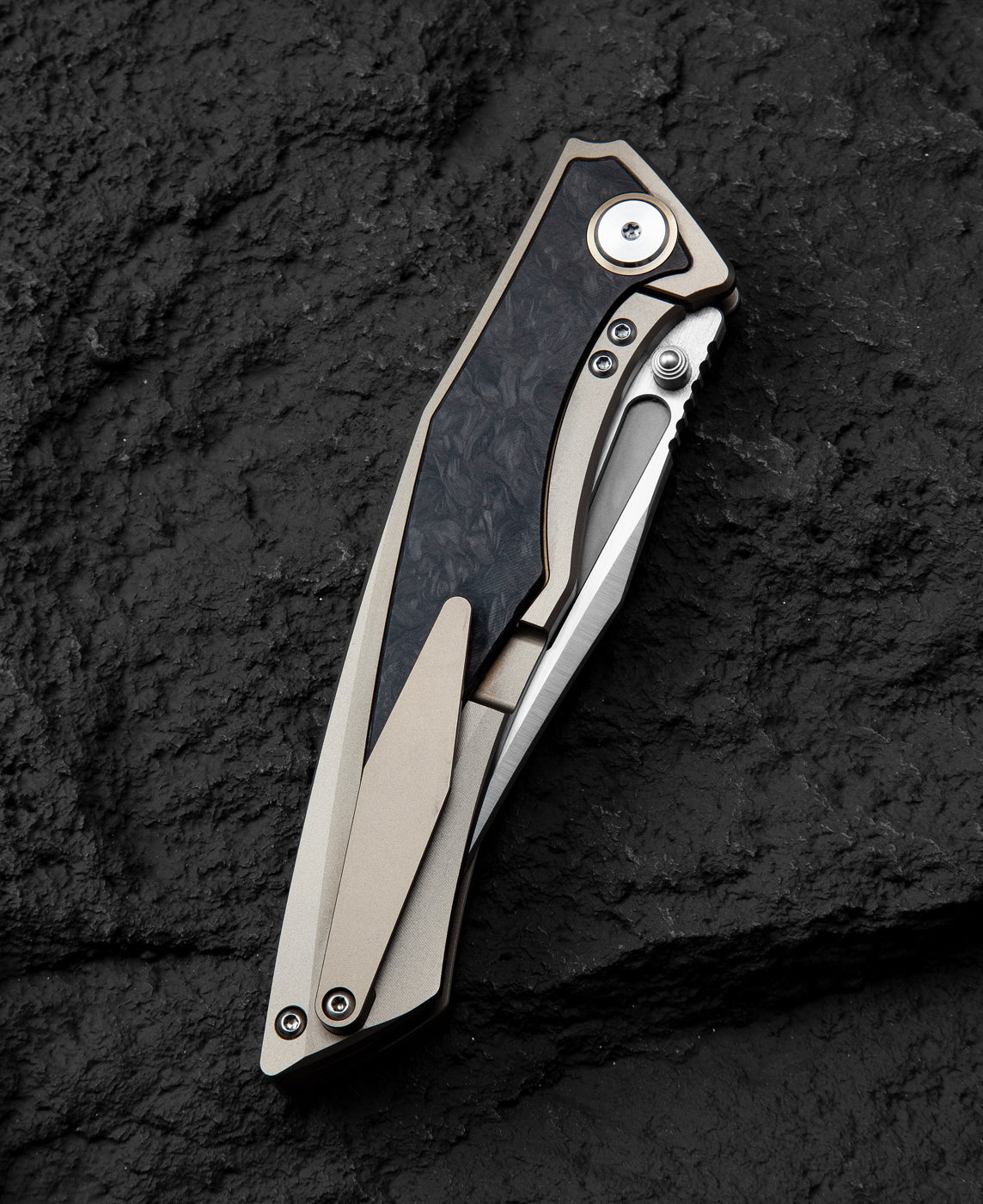 Bestech Togatta BT2102F M390 Blade Titanium+Carbon Fiber Inlay Handle Frame Lock Folding Knife