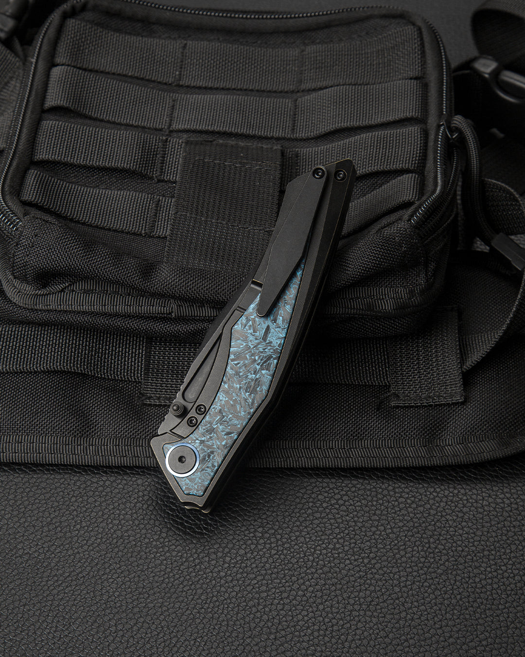 Bestech Togatta BT2102H M390 Blade Titanium+Carbon Fiber Inlay Handle Frame Lock Folding Knife