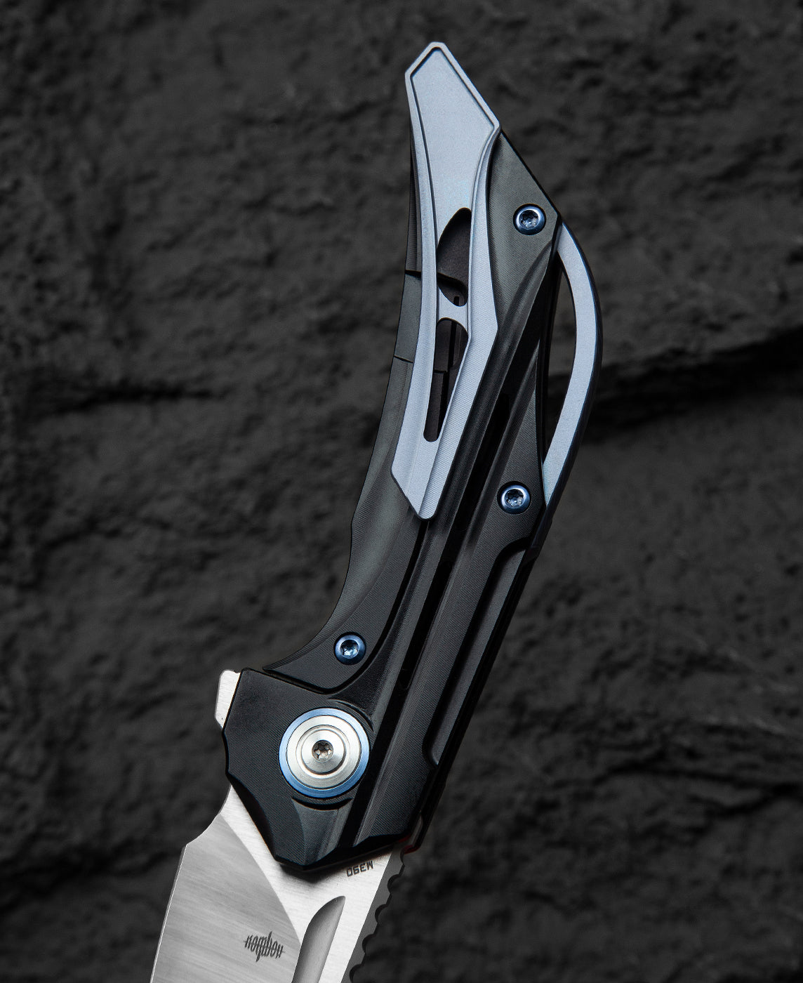 Bestech Vigil BT2201C M390 Blade Titanium Handle Frame Lock Folding Knife