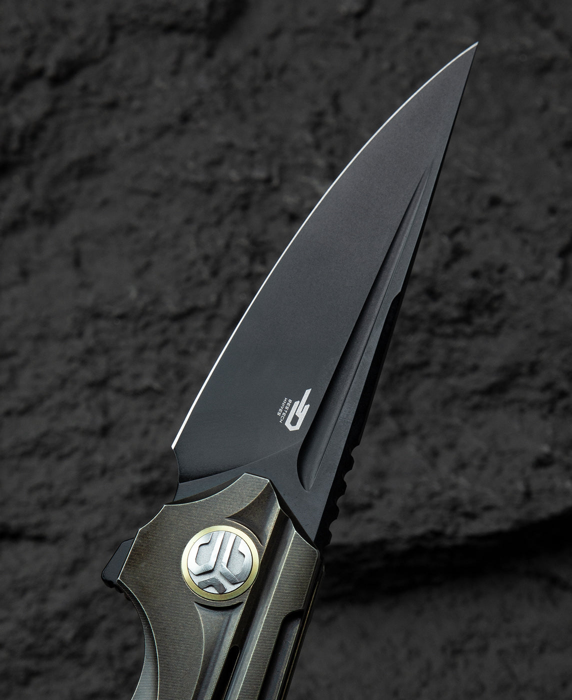 Bestech Vigil BT2201D M390 Blade Titanium Handle Frame Lock Folding Knife