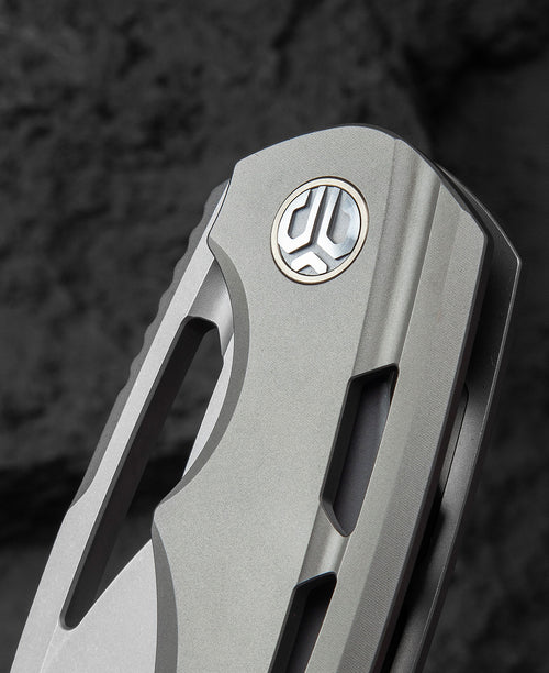 Bestech Fairchild BT2202A CPM-S35VN Blade Titanium Handle Frame Lock Folding Knife