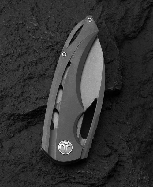 Bestech Fairchild BT2202B CPM-S35VN Blade Titanium Handle Frame Lock Folding Knife