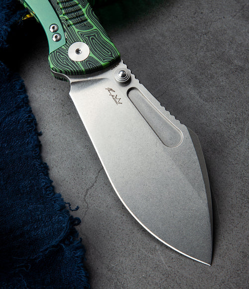 Bestech Lockness BT2205A M390 Blade Black Green G10+Titanium Handle Frame Lock Folding Knife