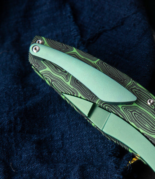 Bestech Lockness BT2205A M390 Blade Black Green G10+Titanium Handle Frame Lock Folding Knife