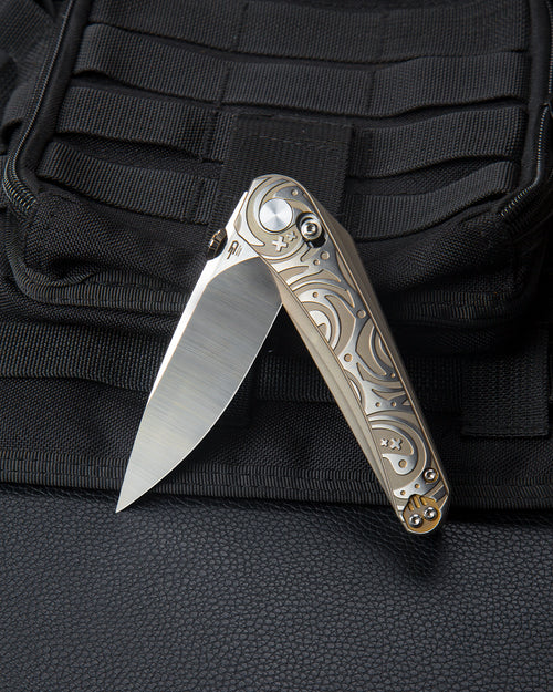 Bestech Mothus BT2206B M390 Blade Titanium Handle Crossbar Lock Folding Knife