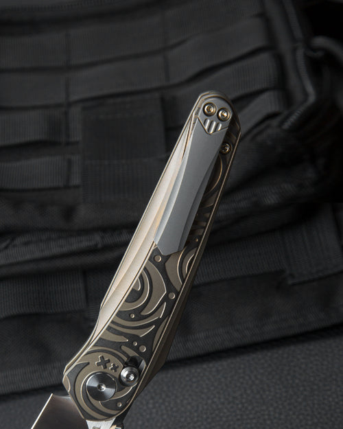 Bestech Mothus BT2206B M390 Blade Titanium Handle Crossbar Lock Folding Knife