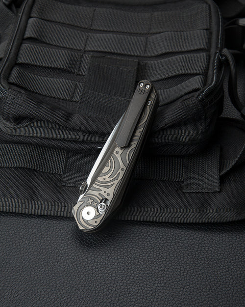 Bestech Mothus BT2206F M390 Blade Titanium Handle Crossbar Lock Folding Knife