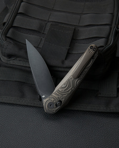 Bestech Mothus BT2206G M390 Blade Titanium Handle Crossbar Lock Folding Knife