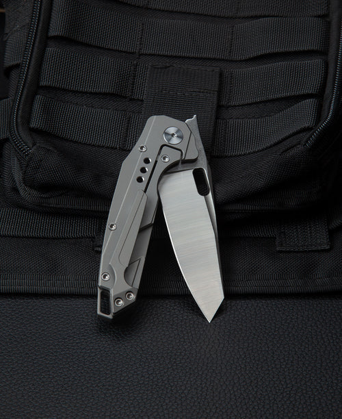 Bestech Nyxie BT2209C CPM-S35VN Blade Titanium +Carbon Fiber Handle Frame Lock Folding Knife