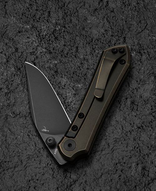 Bestech Icarus BT2302B M390 Blade Titanium Handle Frame Lock Folding Knife