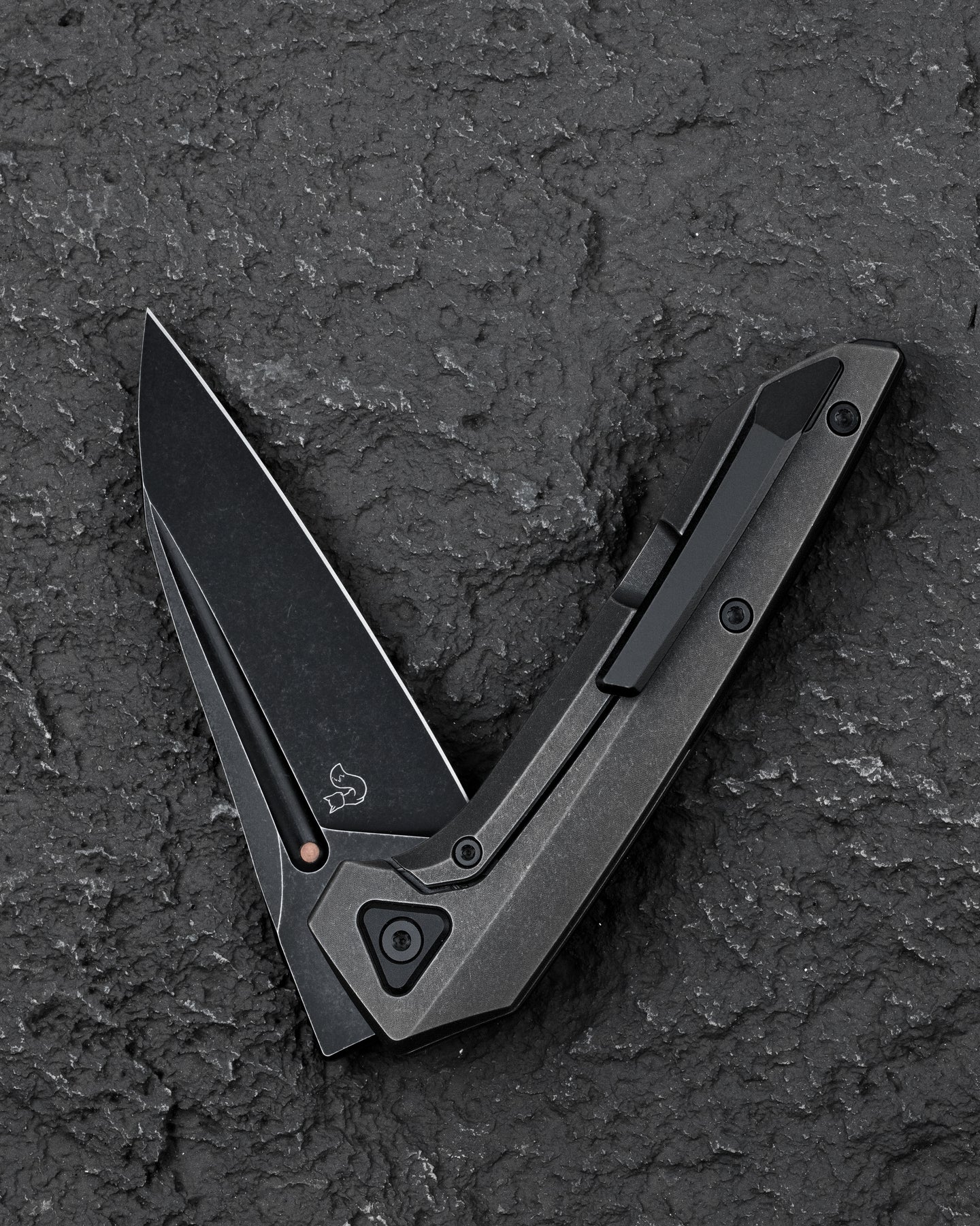 Bestech VK-NAVI BT2404A MagnaCut Blade Titanium Handle Frame Lock Folding Knife