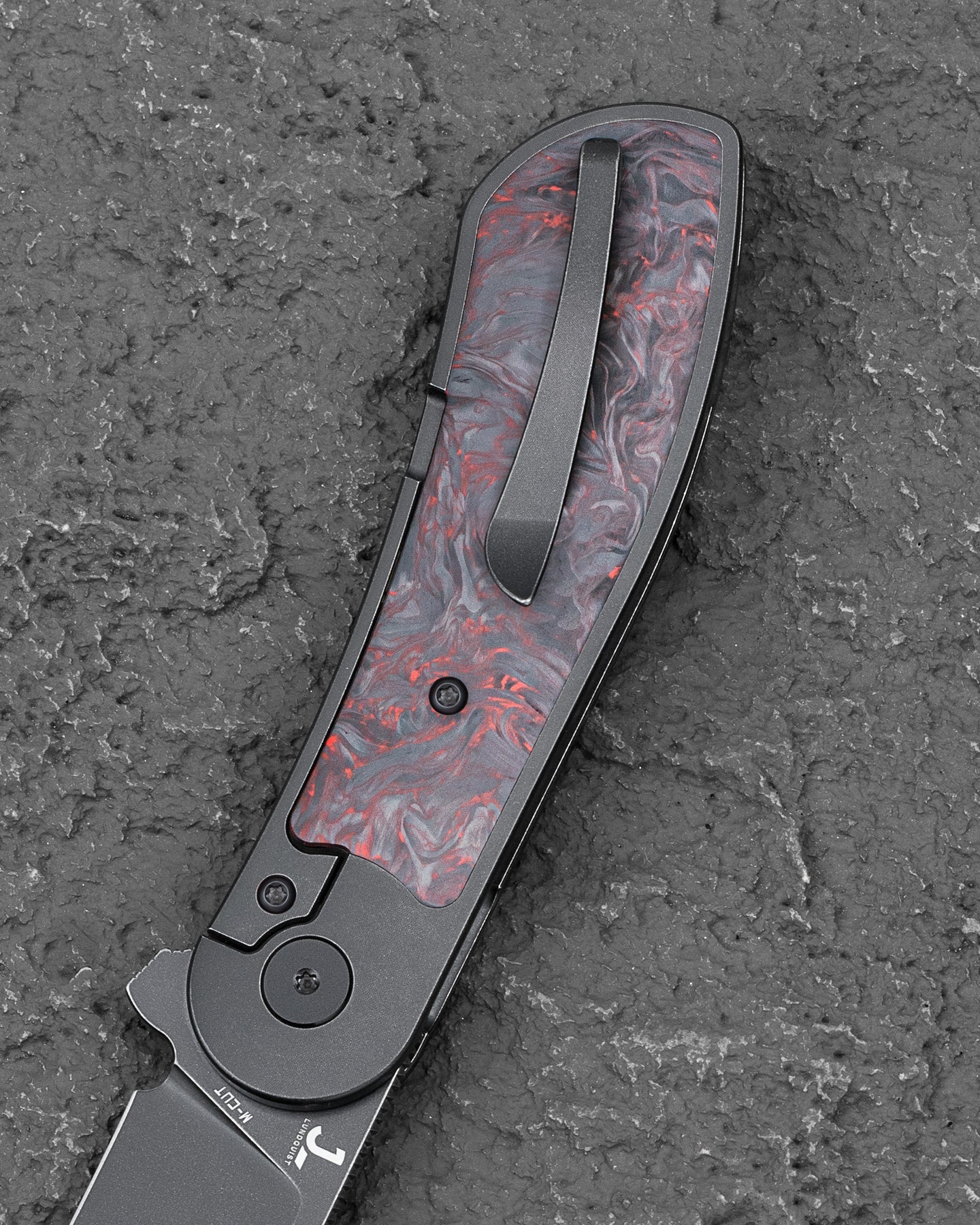 Bestech Vestige BT2411C MagnaCut Blade Titanium+Carbon Fiber Handle Frame Lock Folding Knife