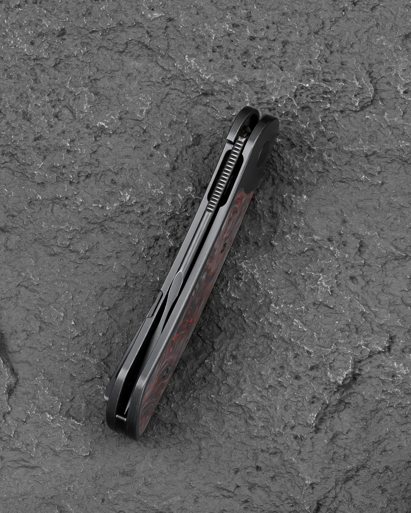 Bestech Vestige BT2411C MagnaCut Blade Titanium+Carbon Fiber Handle Frame Lock Folding Knife