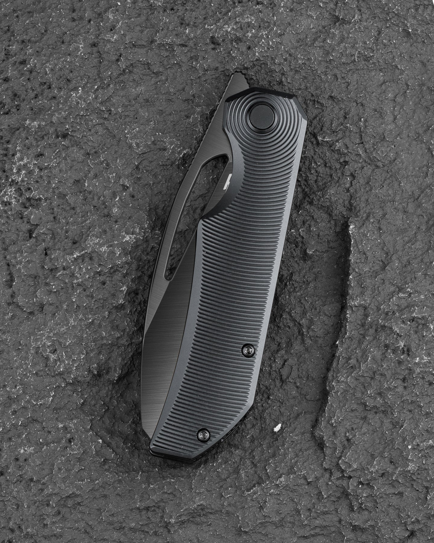 Bestech Taipan BT2503E MagnaCut Blade Titanium Handle Frame Lock Folding Knife