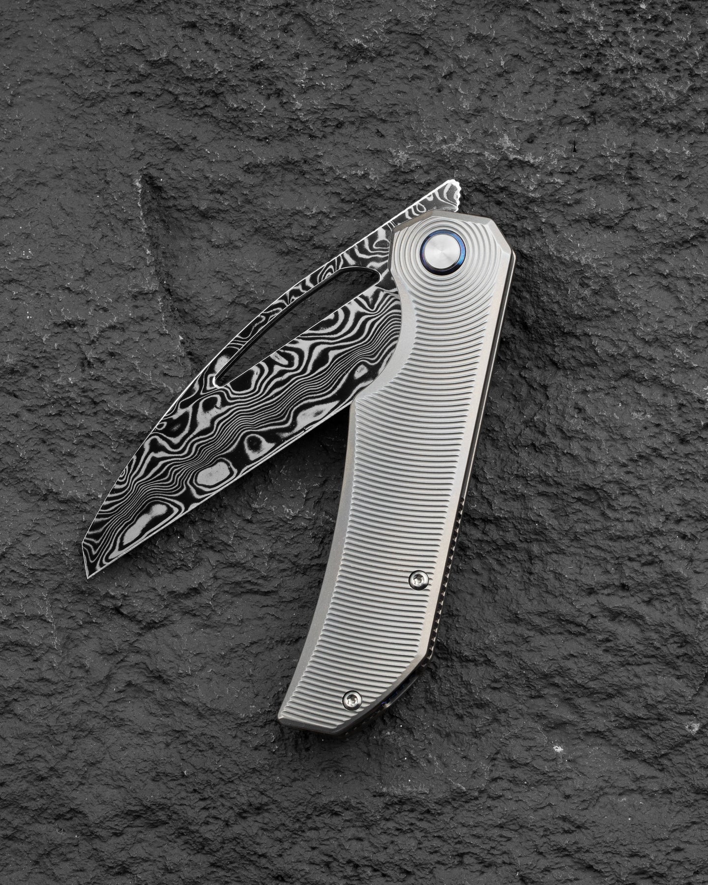Navaja plegable Bestech Taipan BT2503G con hoja de Damasco y mango de titanio y Timascus con cierre Frame Lock