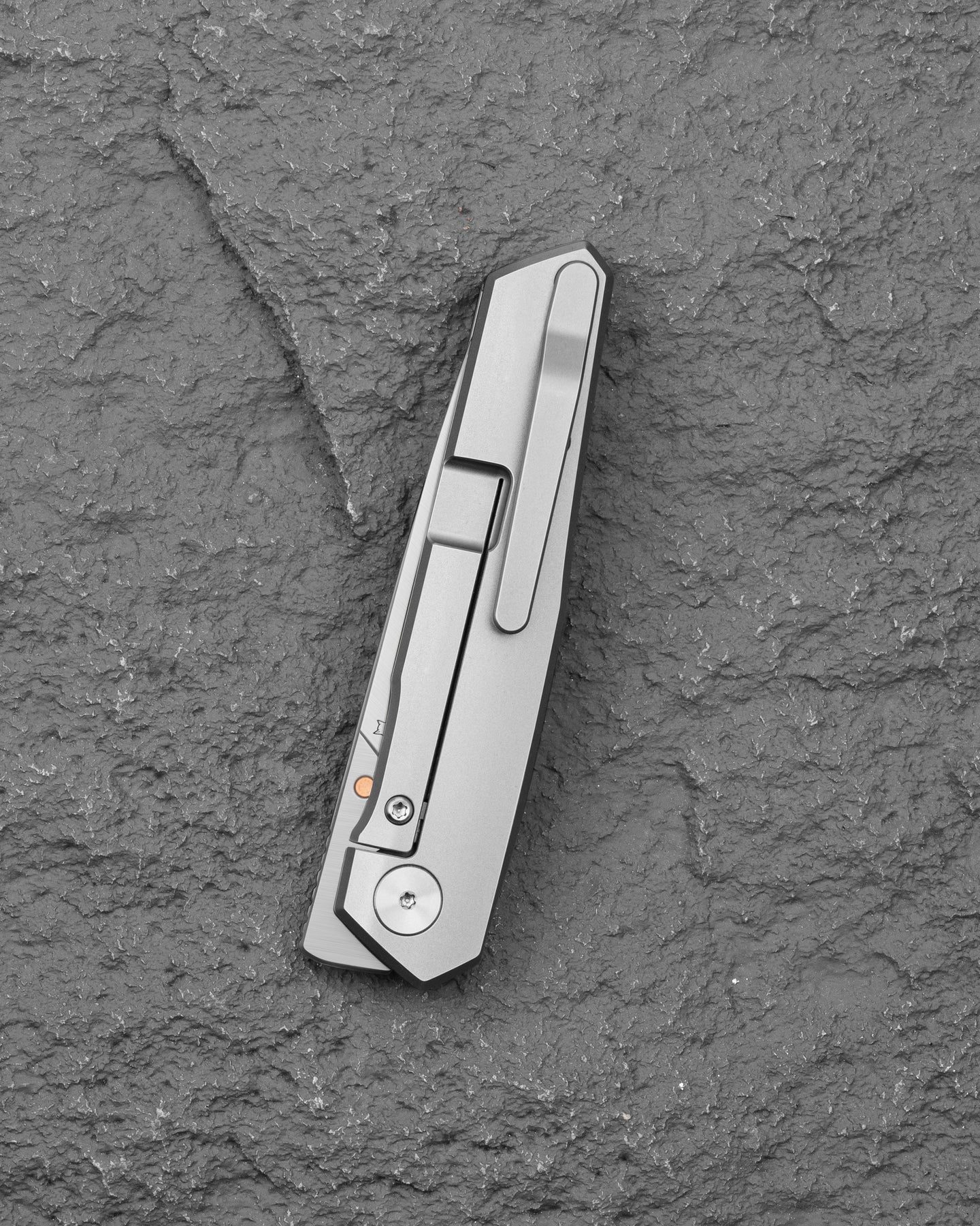 Bestech VK-KUZE BT2504A MagnaCut Blade Titanium Handle Frame Lock Folding Knife