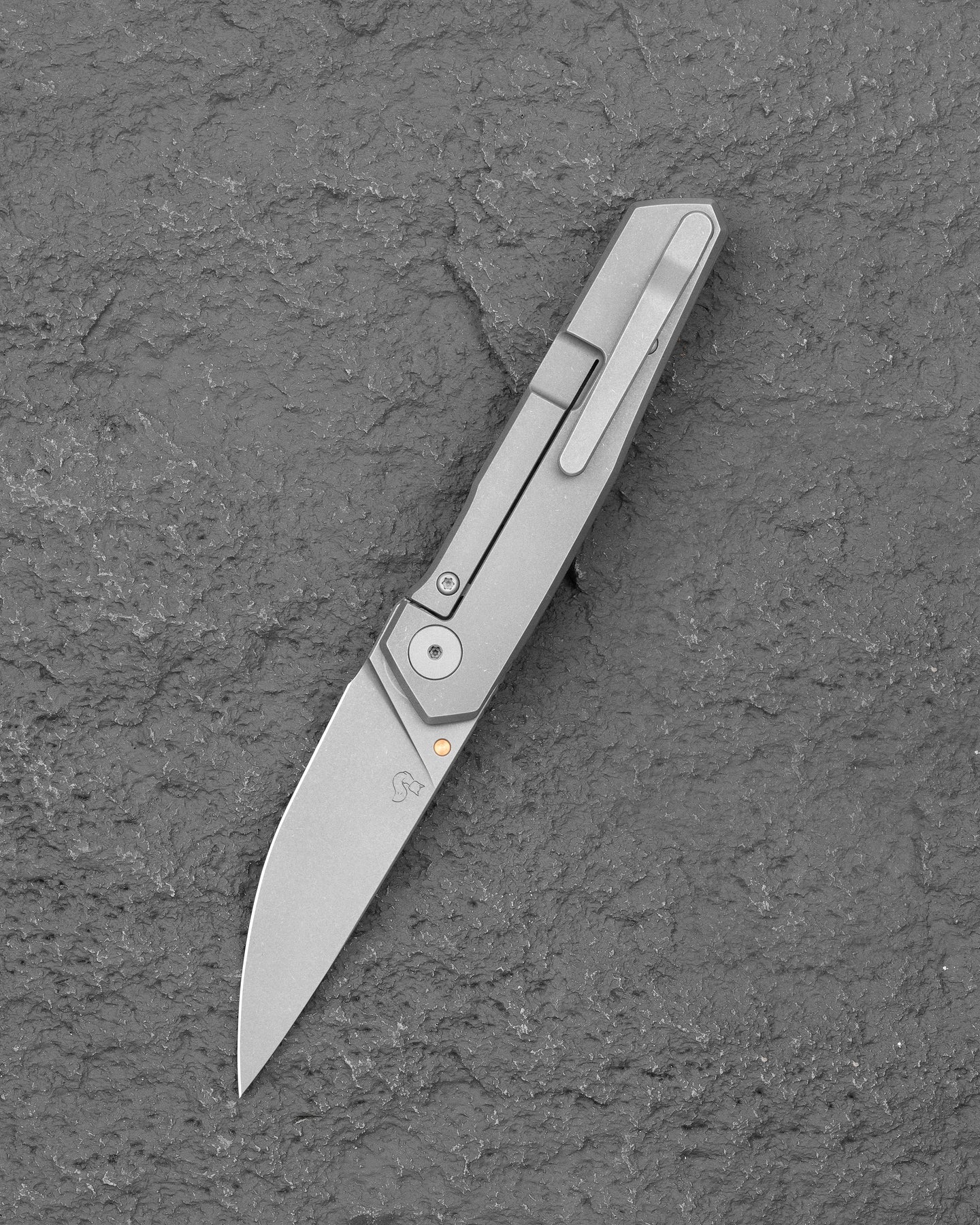 Bestech VK-KUZE BT2504B MagnaCut Blade Titanium Handle Frame Lock Folding Knife