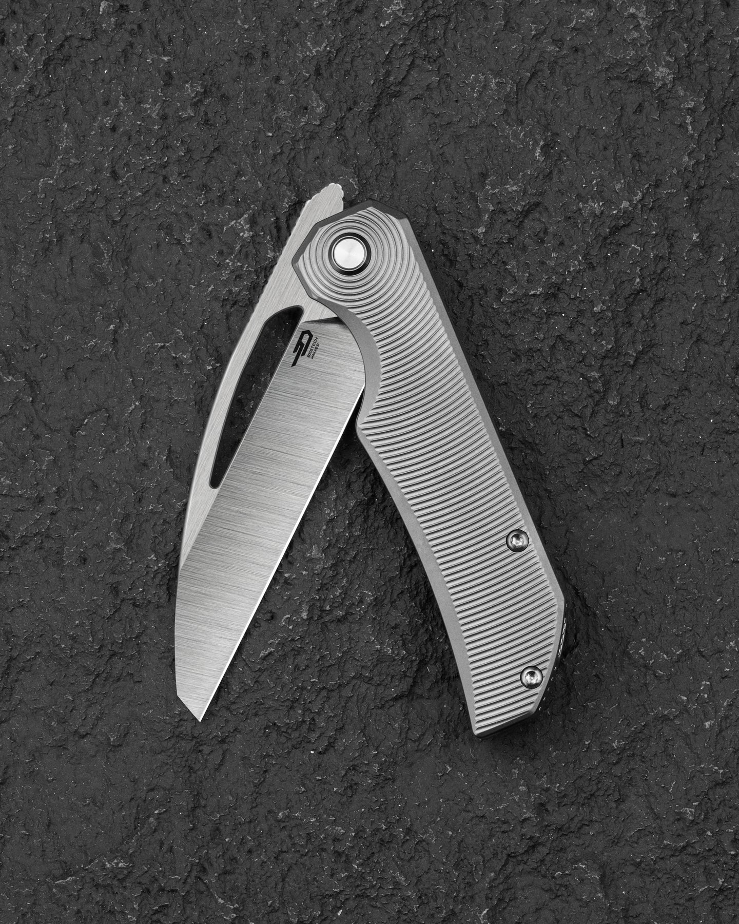 Bestech Mini Taipan BT2603C MagnaCut Blade Titanium Handle Frame Lock Folding Knife