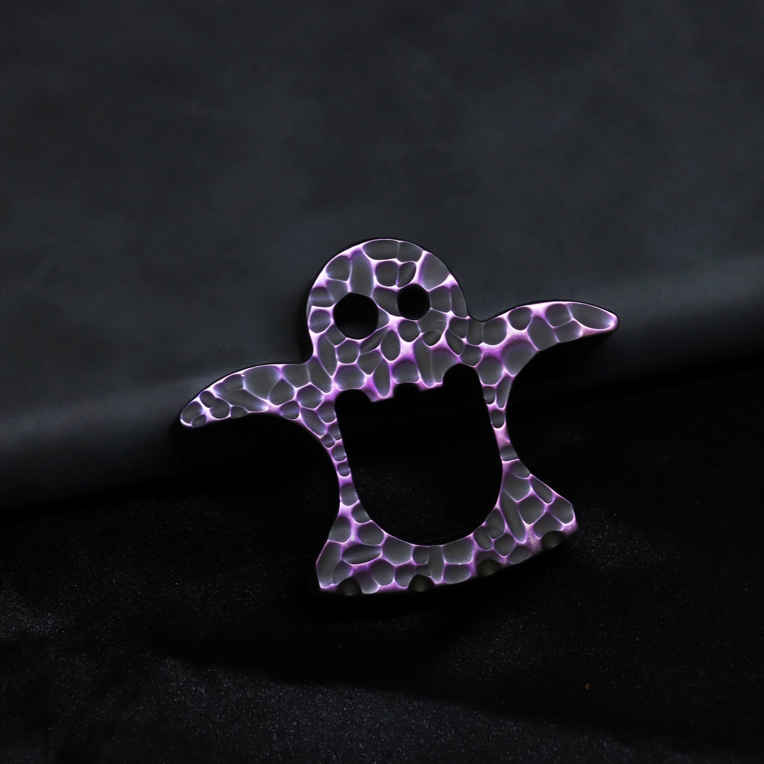 Kansept EDC Flaschenöffner Geist C009A4 Bottle Opener – Purple Anodized Titanium with Orange Peel Pattern Andreas Goltz Designed| Outdoor EDC Gear