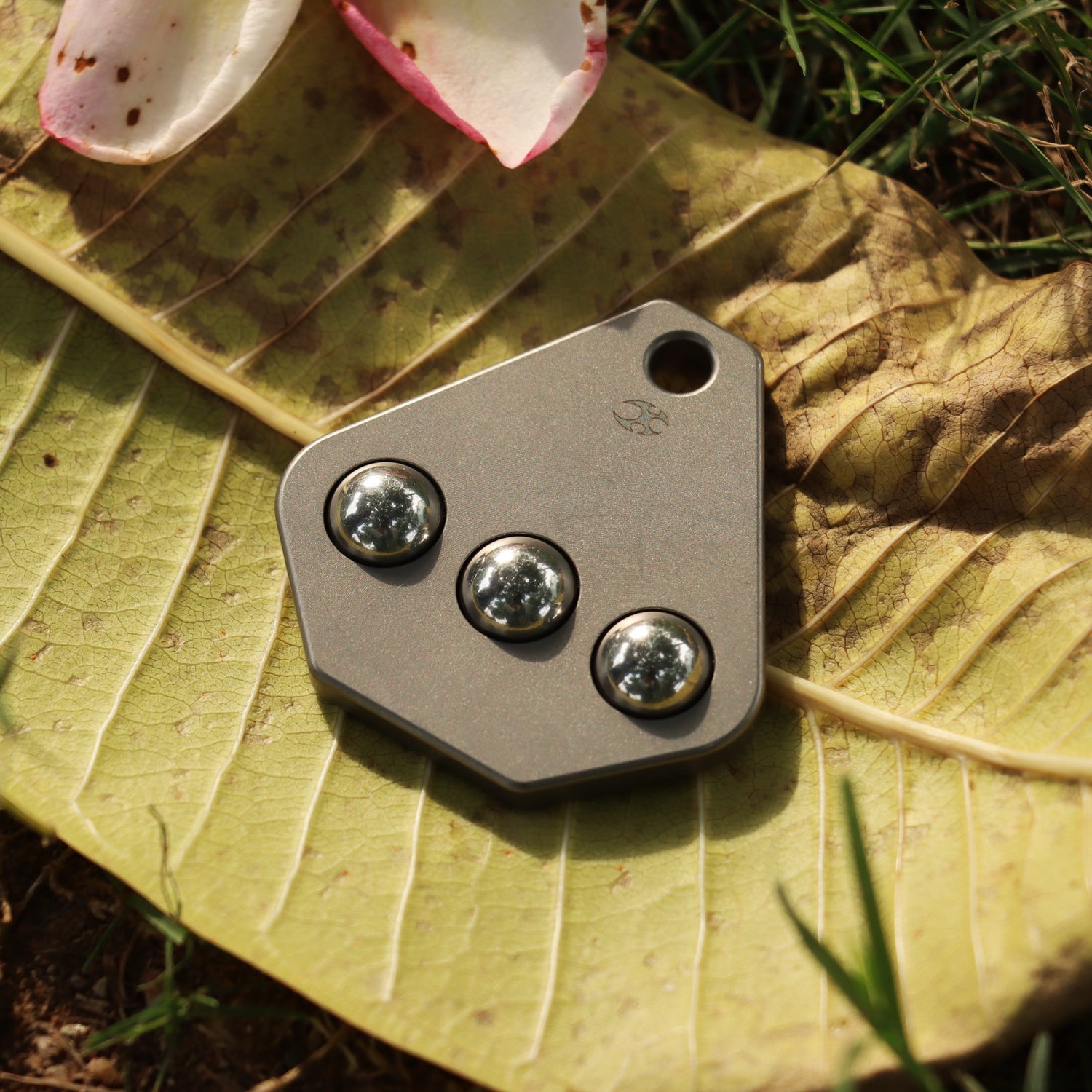 Kansept EDC Roller G012R2 Bronze Titanium with Three Steel Balls for Stress-Relief with Lanyard Hole EDC