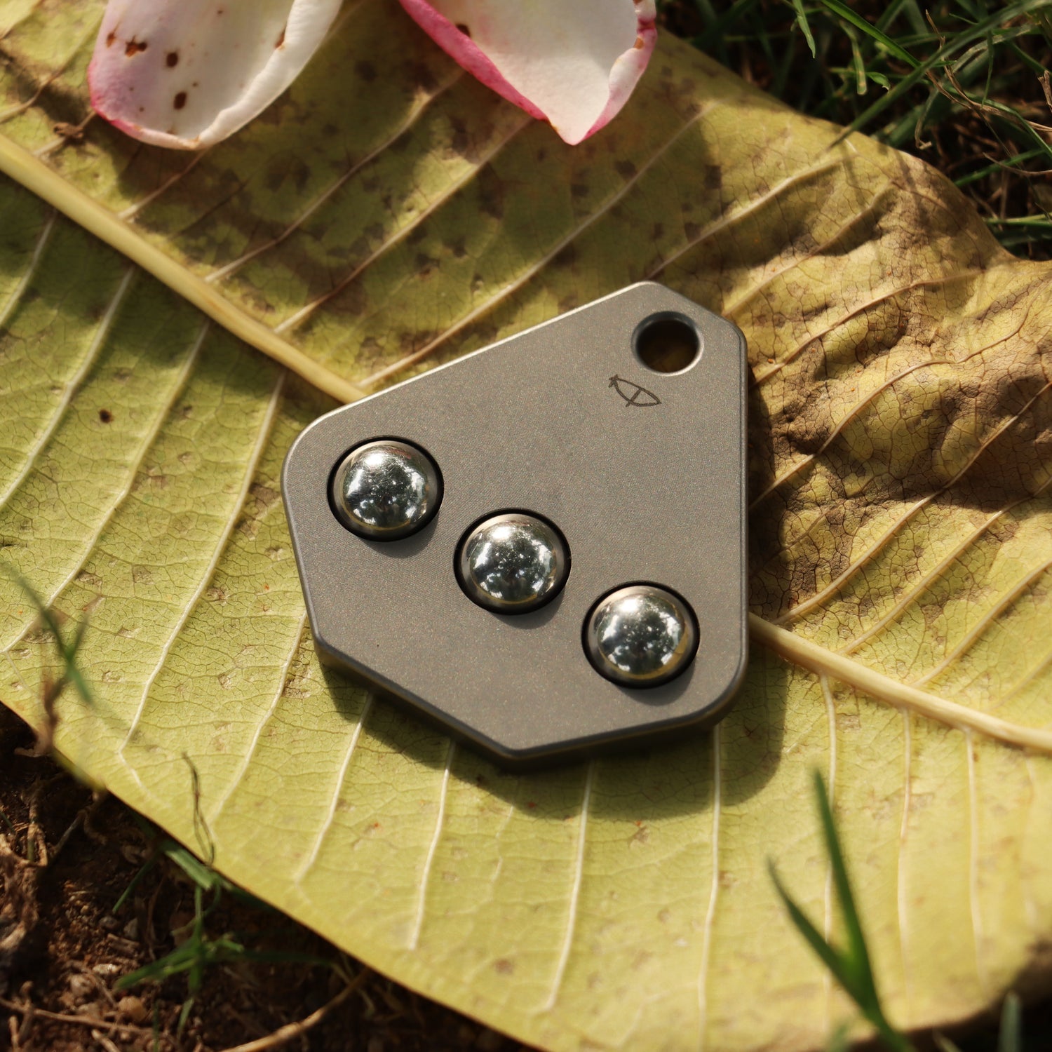 Kansept EDC Roller G012R2 Bronze Titanium with Three Steel Balls for Stress-Relief with Lanyard Hole EDC