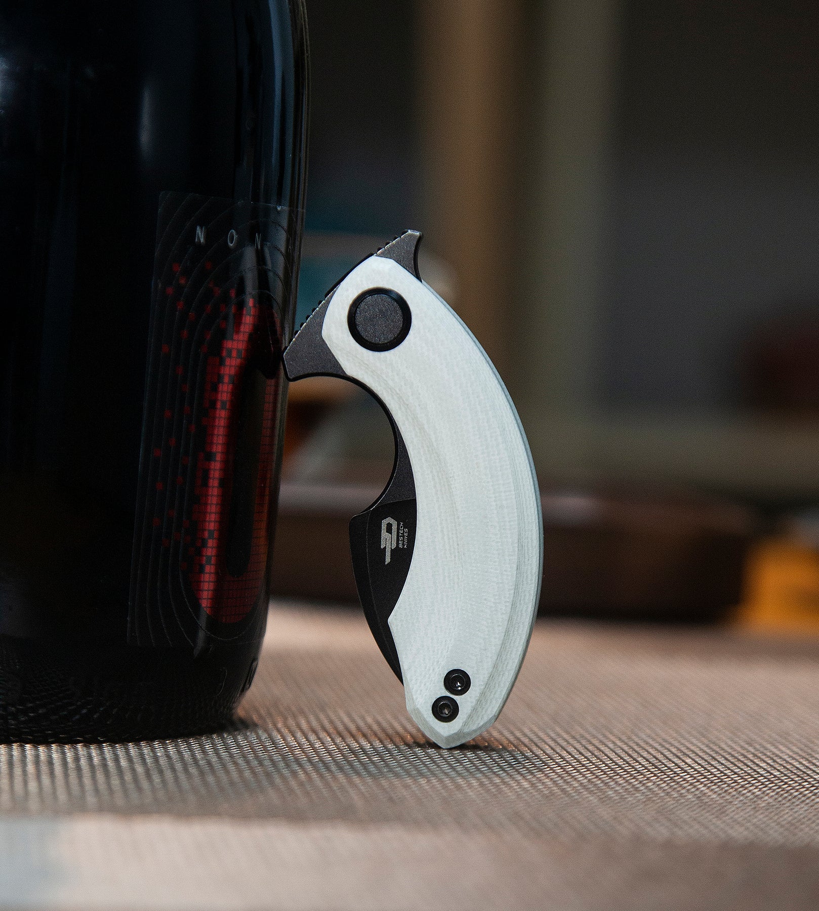 Bestech Strelit BG52D 14C28N Blade G10 Handle Frame Lock Folding Knife