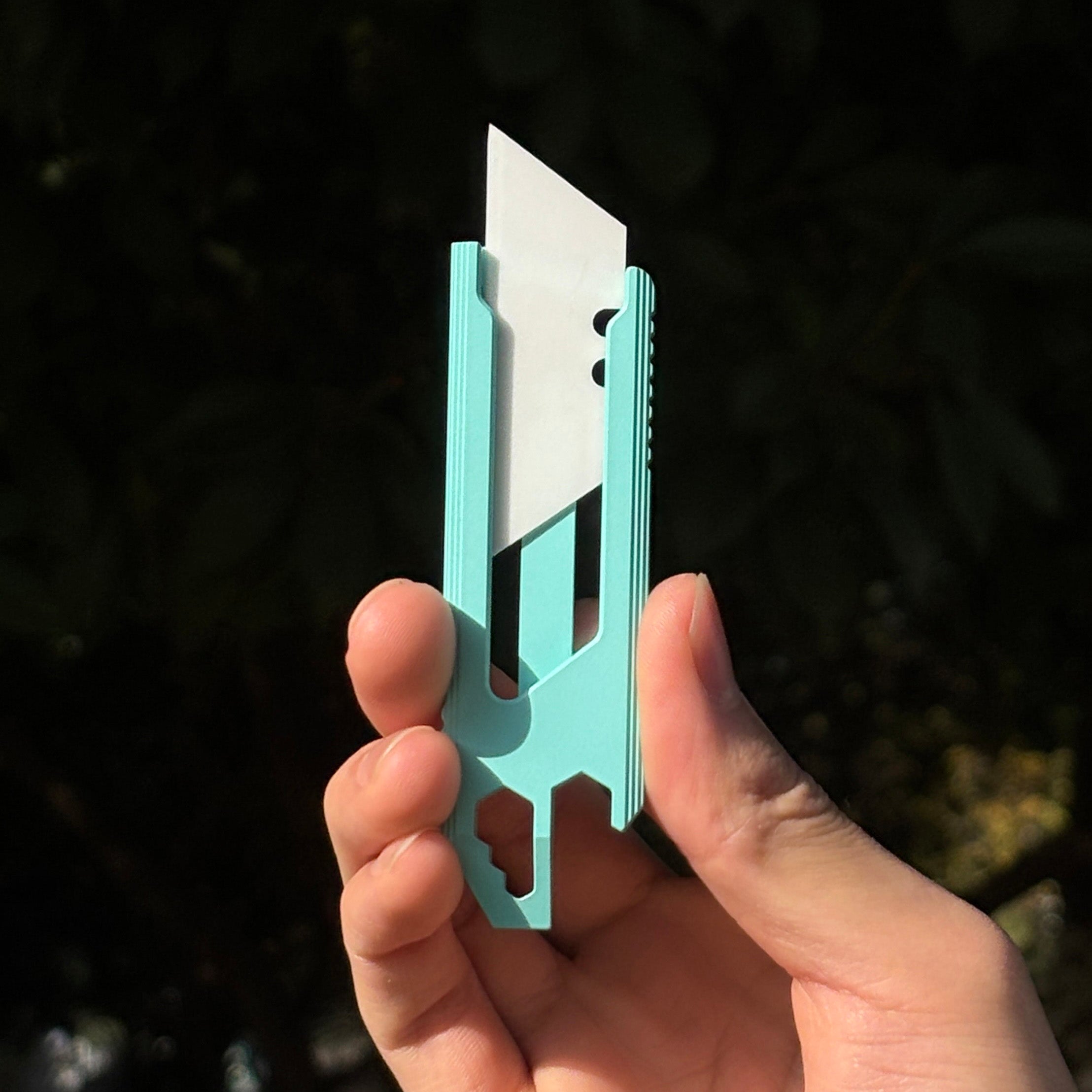 SnakeSword Honey Badger II Pro Titanium Integrated Utility knife Tiffany Blue