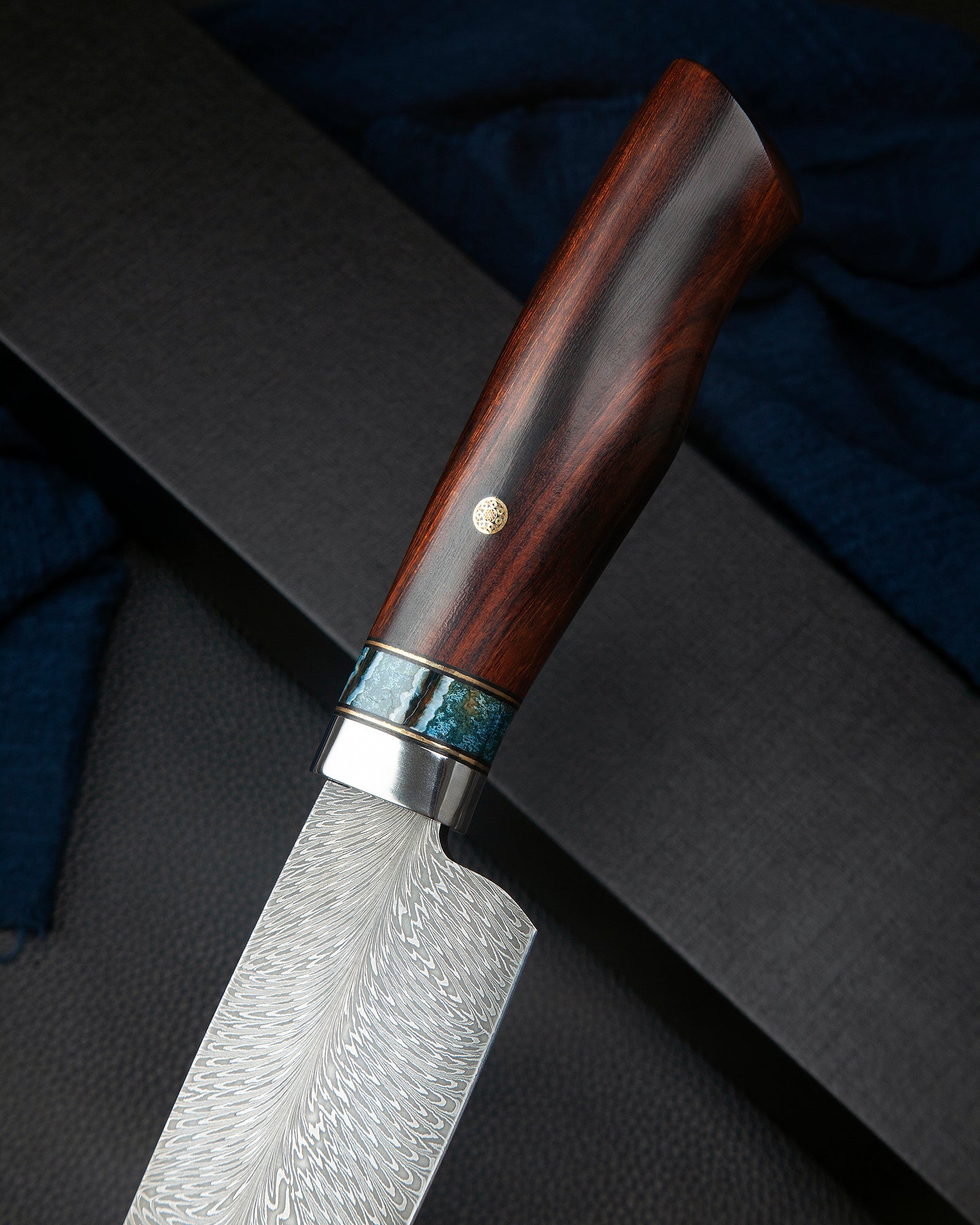 Xin Cutlery 3600 Layer Folded Forged Damascus Blade Iron Wood and Mammoth Ivory Fossil Handle Knife