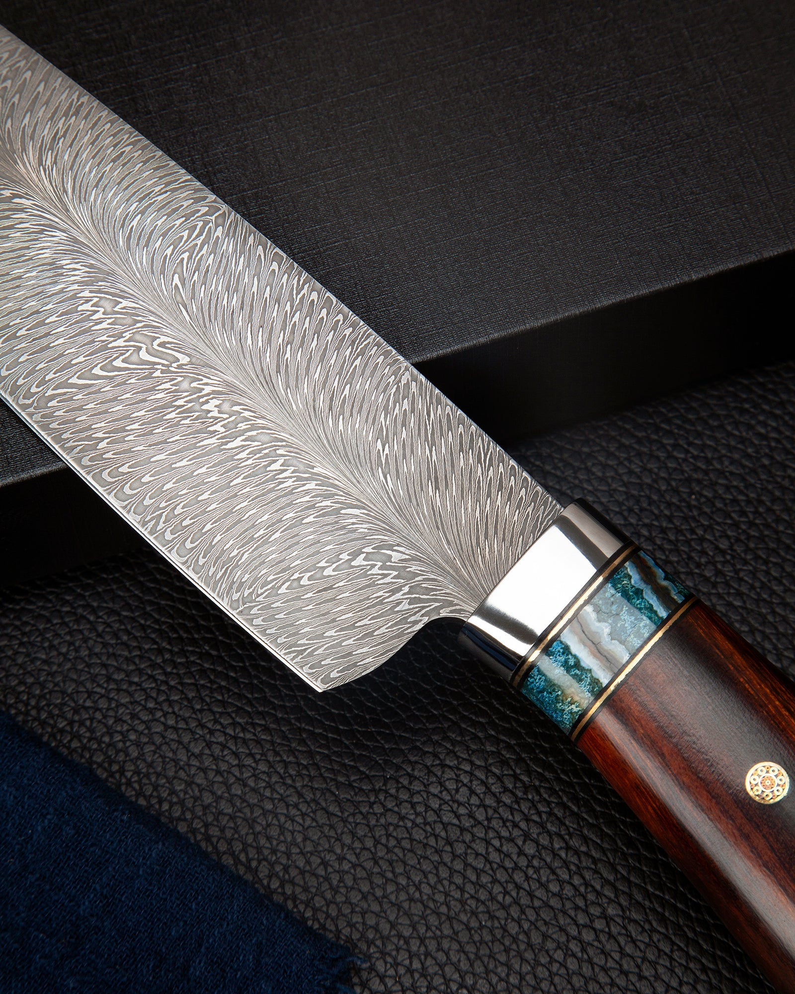 Xin Cutlery 3600 Layer Folded Forged Damascus Blade Iron Wood and Mammoth Ivory Fossil Handle Knife
