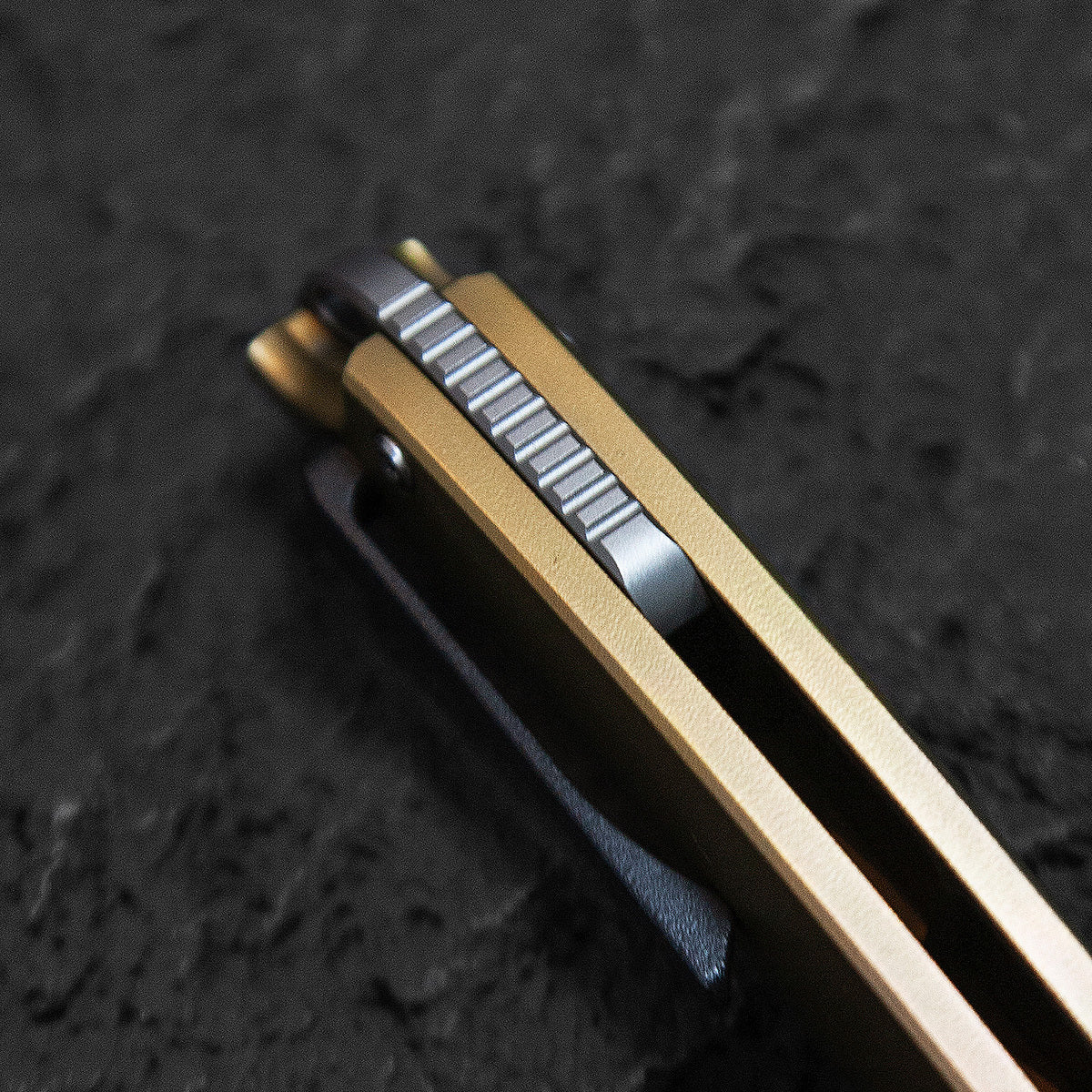 Bestech Supernova BT2111B M390 Blade Titanium+Zirconium bolster Handle Liner lock Folding Knife